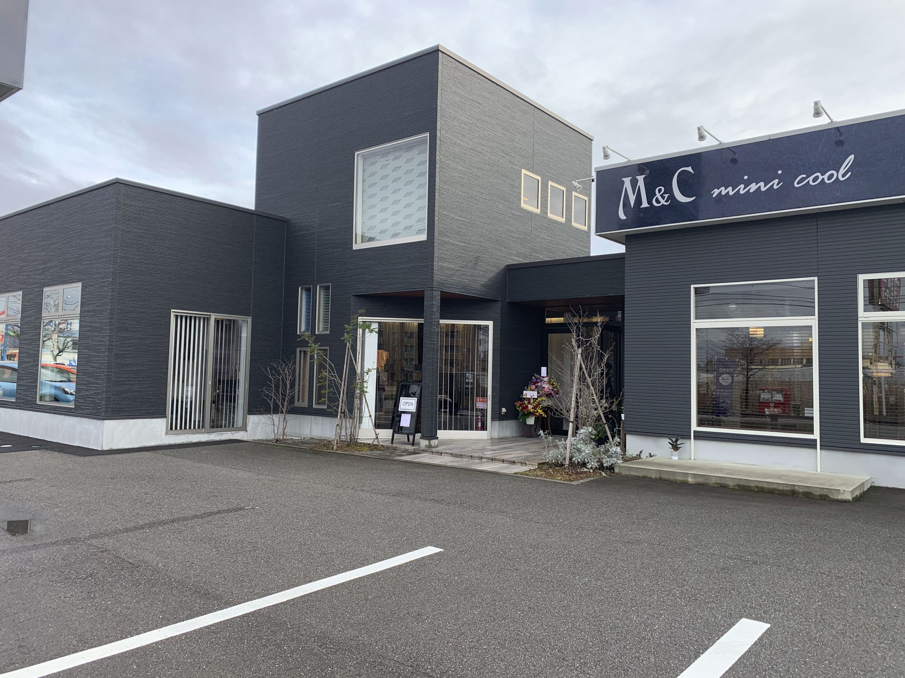 M＆C　店舗